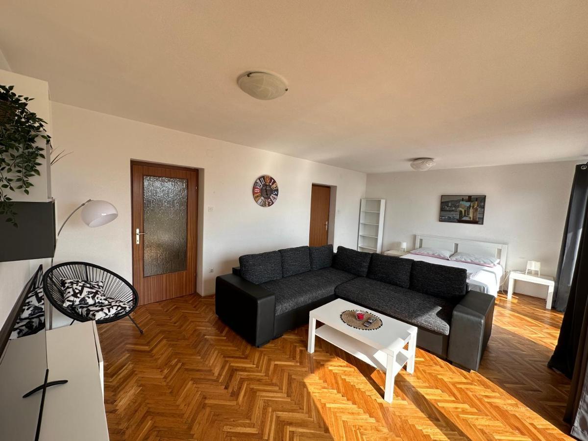 Apartments Matejcic ซริกเวนิซา ภายนอก รูปภาพ